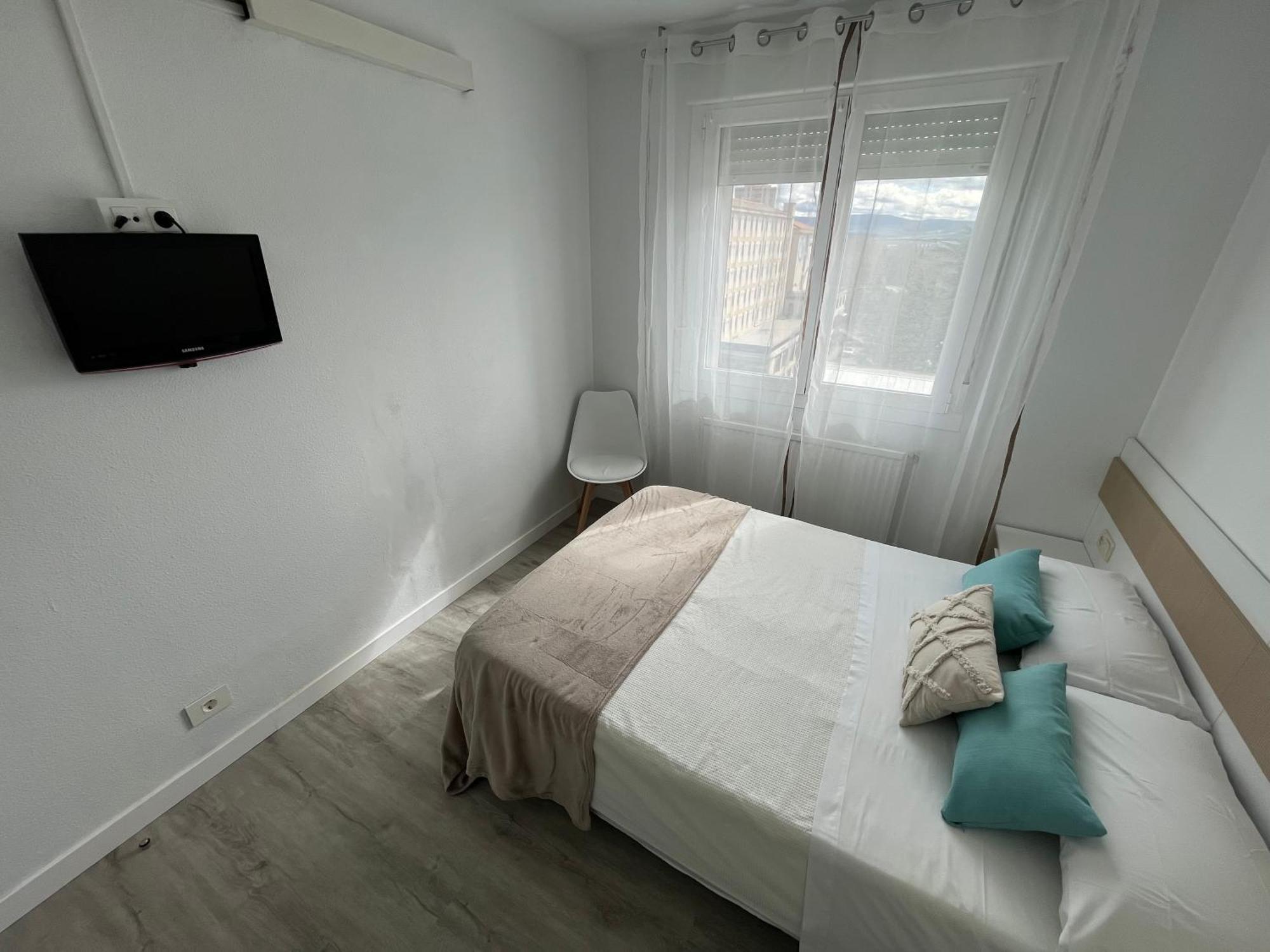 Pension Luzia - Optional Auto Check-In Pamplona Exterior photo